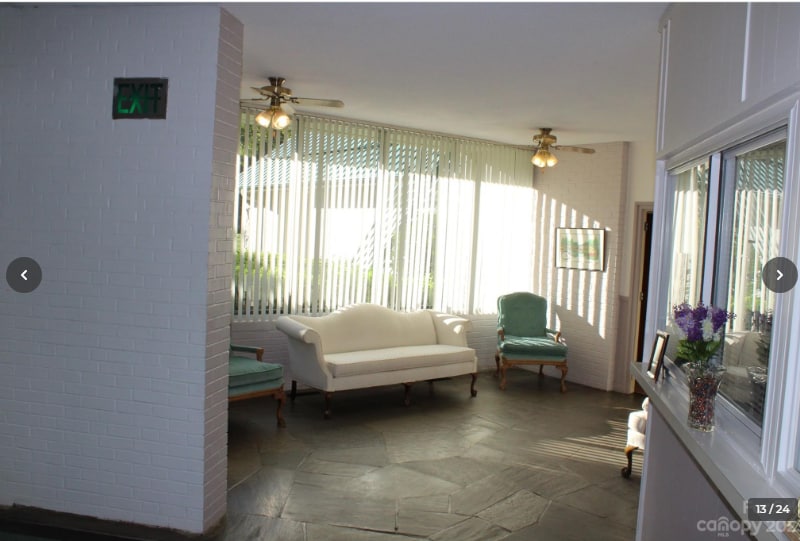 100 Jervey Rd, Tryon, NC 28782 - Unité 4 - - Photo intérieure - Image 2 of 9