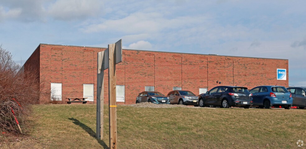 7026 Wellington Road 124, Guelph, ON à louer - Photo du bâtiment - Image 2 de 6