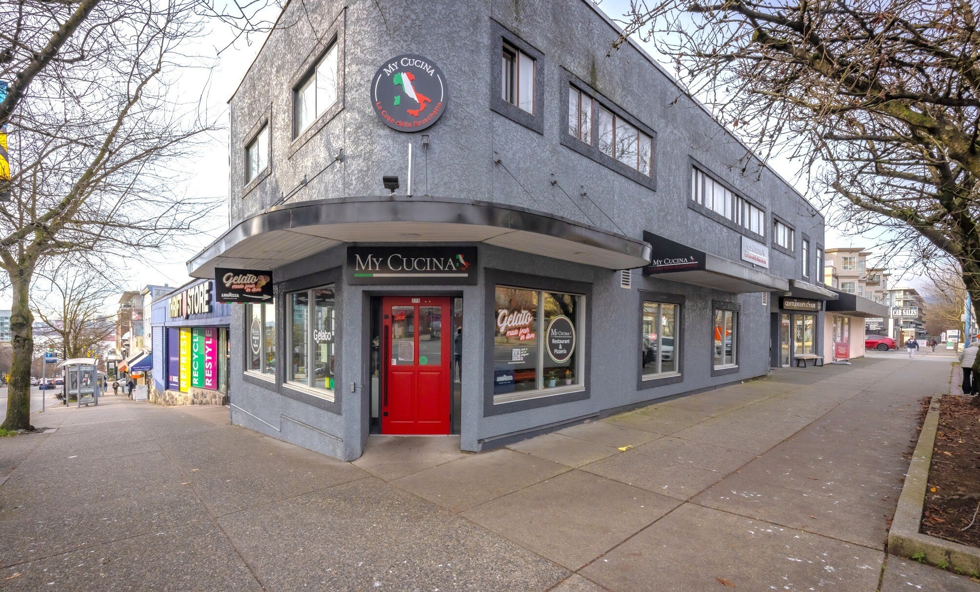 273 Lonsdale Ave, North Vancouver, BC for lease Primary Photo- Image 1 of 6