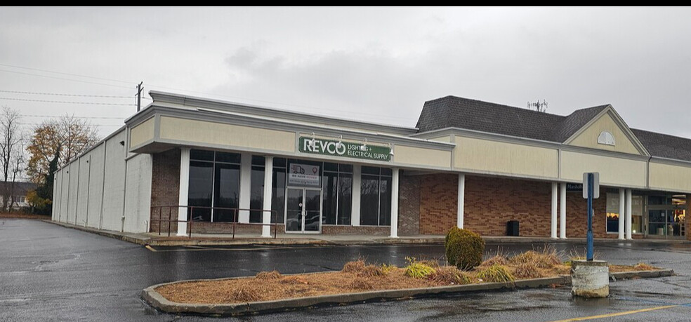 323-347 Route 25A, Miller Place, NY for lease - Building Photo - Image 3 of 6