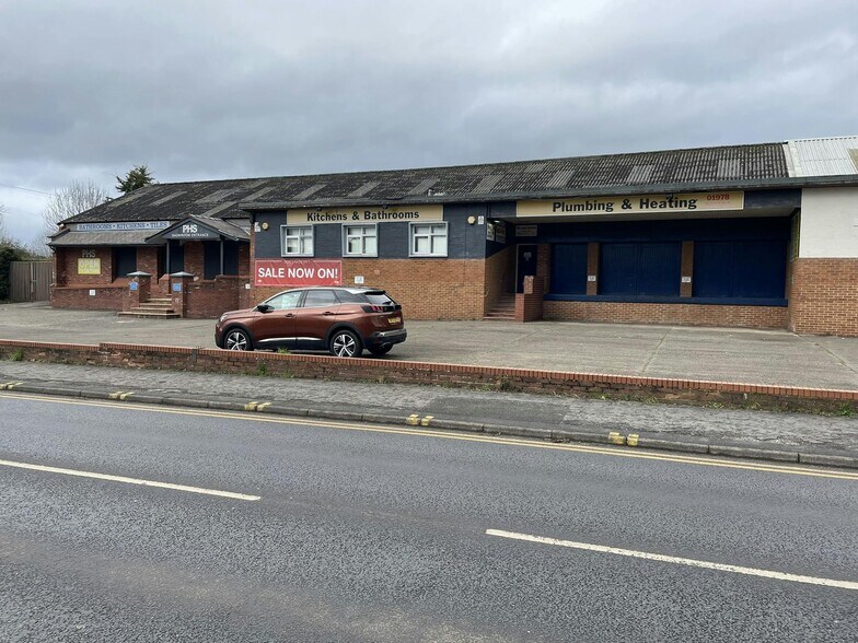 141 Holt Rd, Wrexham à louer - Photo du bâtiment - Image 3 de 7