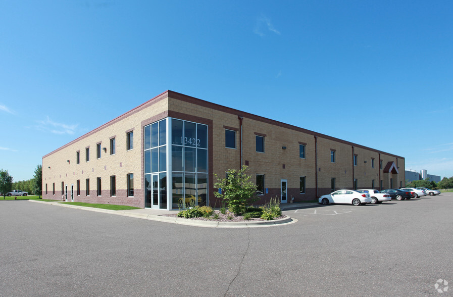 13422-13430 Business Center Dr, Elk River, MN for sale - Building Photo - Image 1 of 1