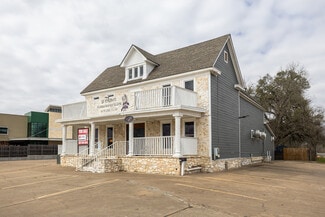 More details for 710 W Travis St, La Grange, TX - Retail for Sale