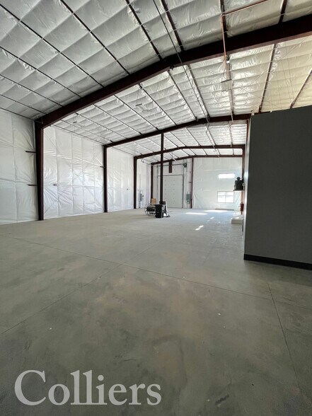 1586 N Debra Dr, Nampa, ID à louer - Photo du bâtiment - Image 3 de 8