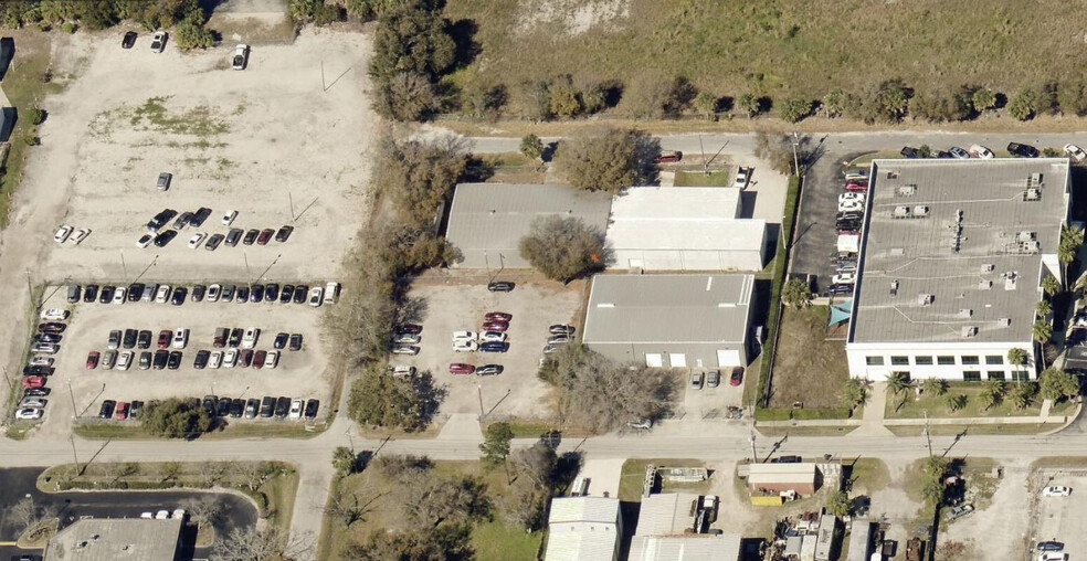 6018 W Emma St, Tampa, FL for lease - Building Photo - Image 3 of 7