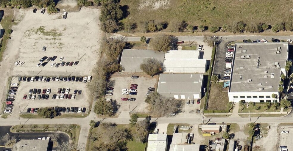 6018 W Emma St, Tampa, FL à louer - Photo du bâtiment - Image 3 de 4