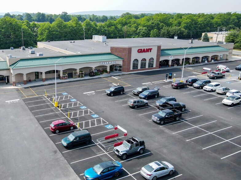 950 Walnut Bottom Rd, Carlisle, PA à louer - Photo du bâtiment - Image 3 de 8