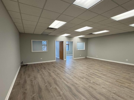 101-107 N Oak Park Ave, Oak Park, IL 60301 - Unit 2C - - Interior Photo - Image 2 of 6
