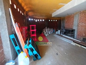 Retail in Madrid, Madrid for lease Interior Photo- Image 2 of 6