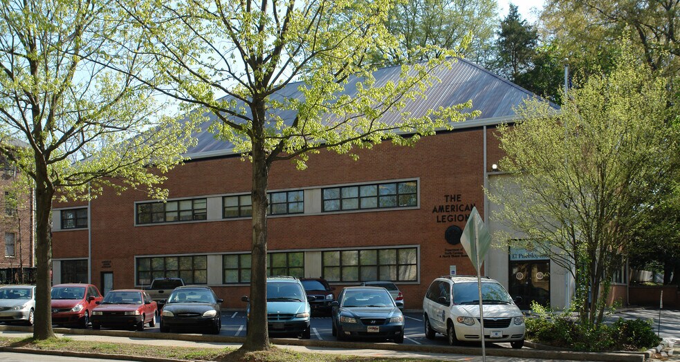 4 N Blount St, Raleigh, NC à louer - Photo du bâtiment - Image 2 de 4