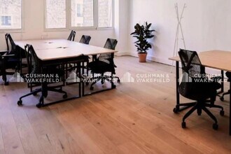 43 Rue Boissière, Paris for lease Building Photo- Image 1 of 1