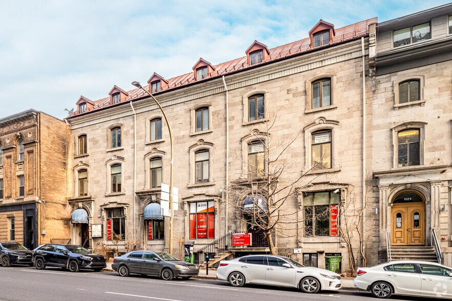 1031 St Saint-Denis, Montréal, QC à vendre - Photo du bâtiment - Image 2 de 4