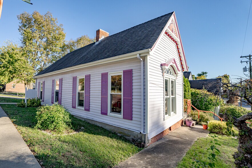 724 Washington St, Shelbyville, KY à vendre - Photo du bâtiment - Image 2 de 14