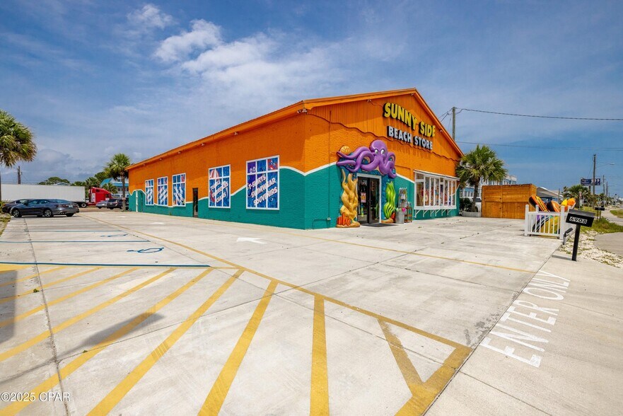 6908 Thomas Dr, Panama City Beach, FL à vendre - Photo du bâtiment - Image 2 de 37