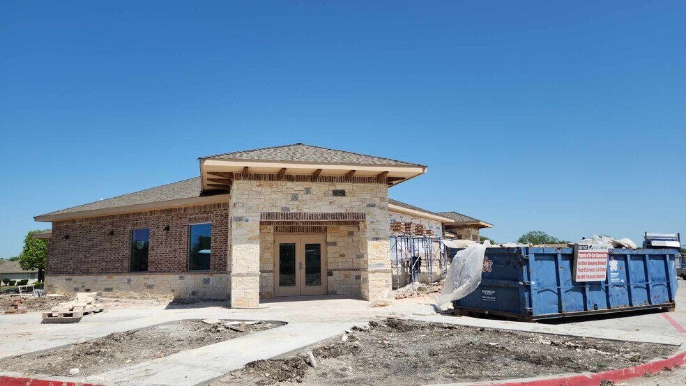 1020 N Murphy Rd, Murphy, TX à vendre - Photo du bâtiment - Image 2 de 23