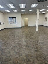 59 Thomas North Rd, Hawthorne, NJ for lease Interior Photo- Image 2 of 4