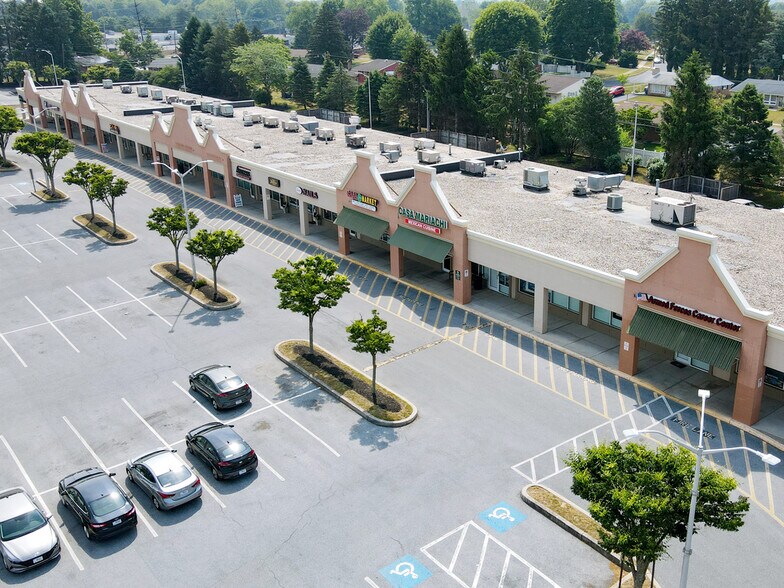 5210-5260 Simpson Ferry Rd, Mechanicsburg, PA à louer - Photo du bâtiment - Image 3 de 11