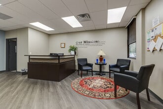 301 S Perimeter Park Dr, Nashville, TN for lease Interior Photo- Image 2 of 3