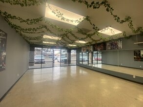 6600-6924 Antoine Dr, Houston, TX for lease Building Photo- Image 1 of 3