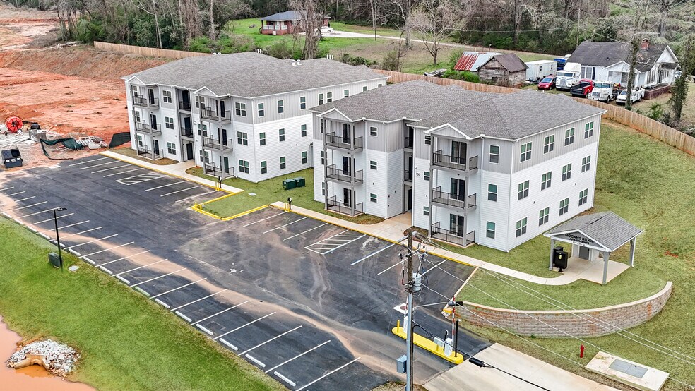 300 Elm St, Hogansville, GA à vendre - Photo du bâtiment - Image 3 de 31