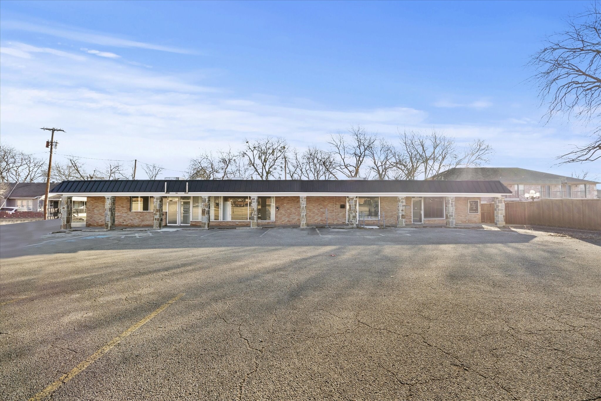 2108 Monroe St, Commerce, TX à vendre Photo intérieure- Image 1 de 15