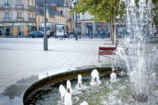 Plus de détails pour Commerce de détail à louer
