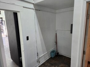 2101-2103 14th Ave, Oakland, CA for lease Interior Photo- Image 1 of 10