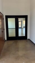 4746 Memphis St, Dallas, TX à louer - Vidéo sur l’inscription commerciale