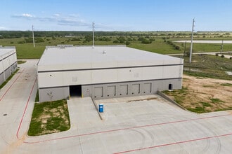 2694 Twinwood Pky, Brookshire, TX for lease Interior Photo- Image 2 of 5