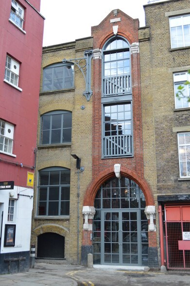 12 Flitcroft St, Londres à louer - Photo du bâtiment - Image 1 de 11