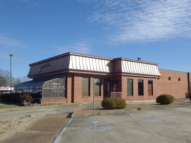 58 Hwy 45 Plaza Dr, West Point, MS for sale - Primary Photo - Image 1 of 1