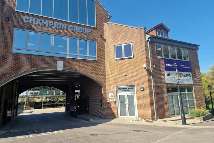 Wella Rd, Basingstoke for lease - Building Photo - Image 2 of 2