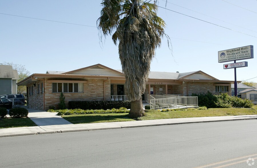 3118 Clark Ave, San Antonio, TX à vendre - Photo du bâtiment - Image 2 de 7