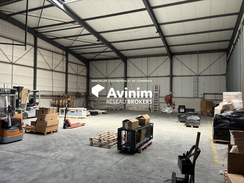 Industrial in Cabriès for lease - Interior Photo - Image 3 of 11