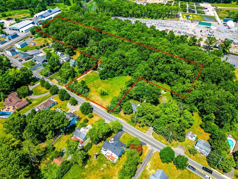 405 Main St, Manalapan Township, NJ à vendre - Photo du bâtiment - Image 3 de 8