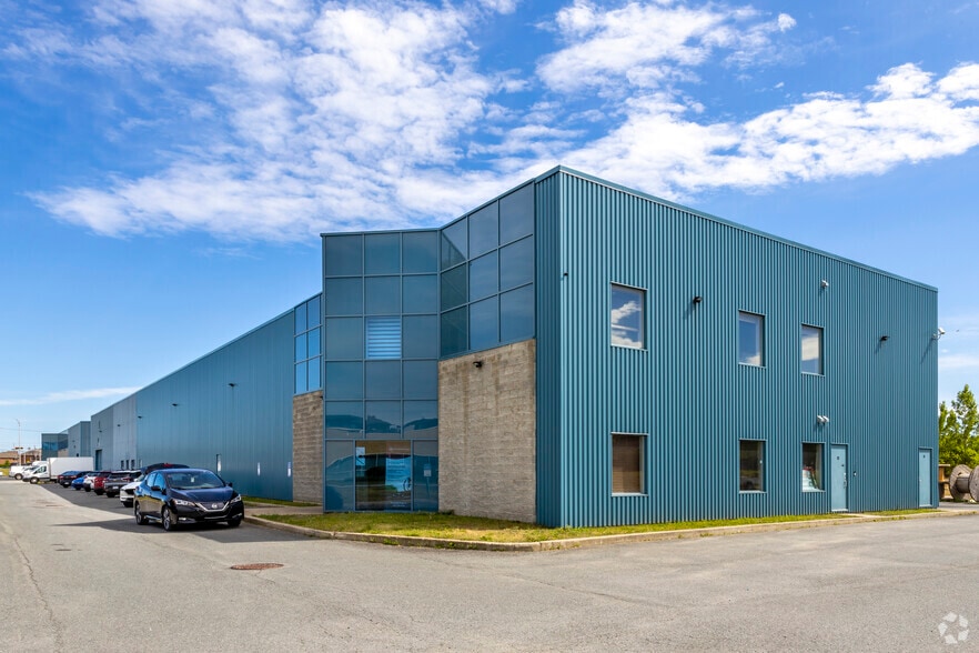 283 Boul Sir-Wilfrid-Laurier, St-Basile-le-Grand, QC for lease - Building Photo - Image 2 of 2
