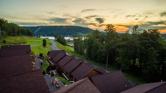 The Lodges at Sunset Village - Wedding Venue