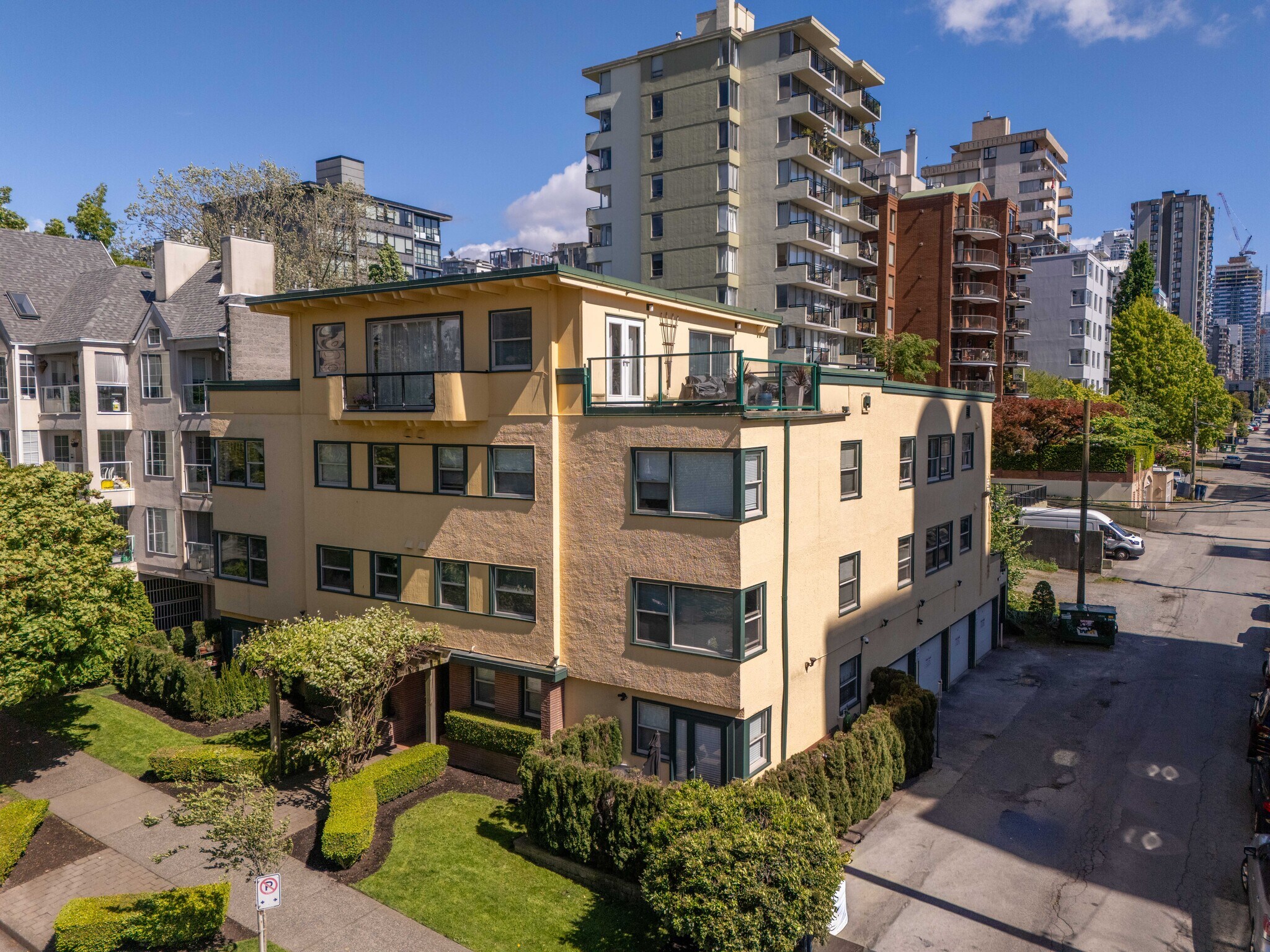 1334 Cardero St, Vancouver, BC for sale Primary Photo- Image 1 of 2