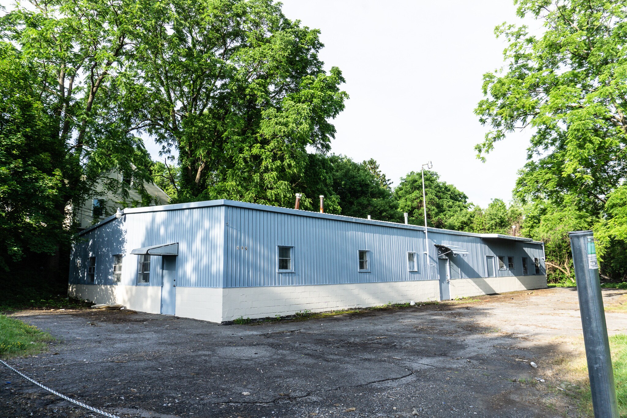136 Beattie St, Syracuse, NY for sale Primary Photo- Image 1 of 33