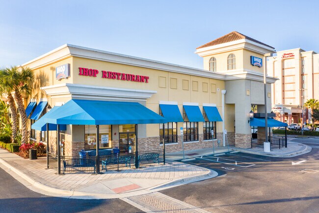 Plus de détails pour 5463 Gateway Village Cir, Orlando, FL - Commerce de détail à louer