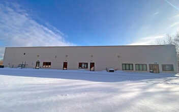 2253 Air Park Rd, Rhinelander, WI for lease Building Photo- Image 2 of 6