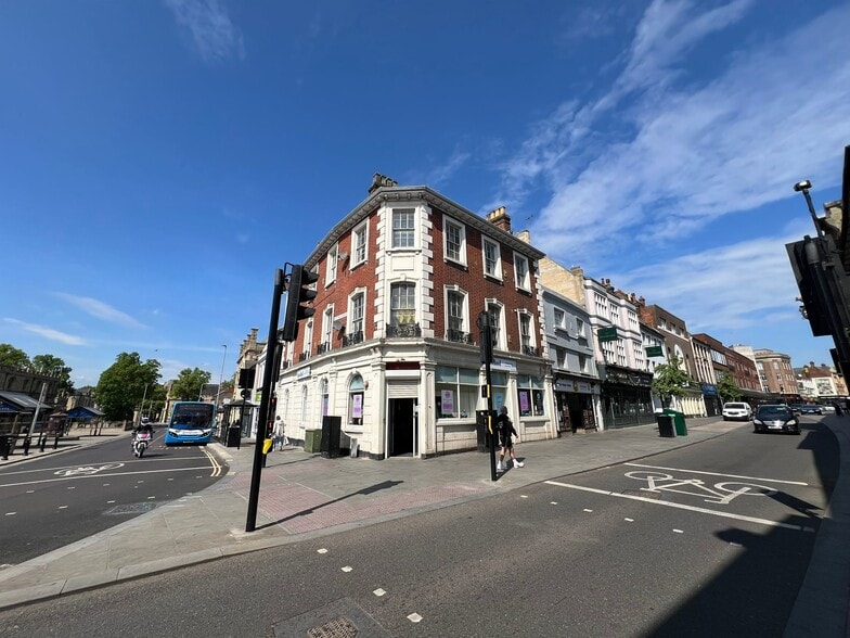 20 High St, Bedford for lease - Building Photo - Image 2 of 2