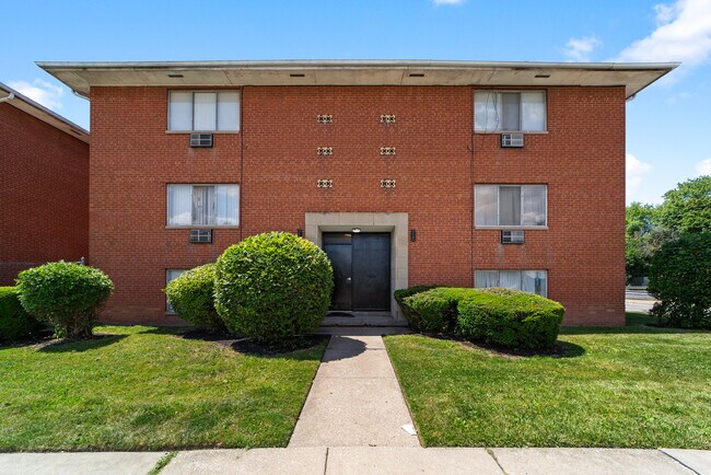 More details for 4578 E 131st St, Garfield Heights, OH - Multifamily for Sale