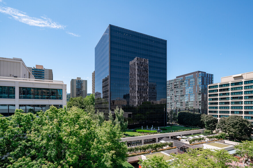 200 SW Market St, Portland, OR à vendre - Photo du bâtiment - Image 1 de 1