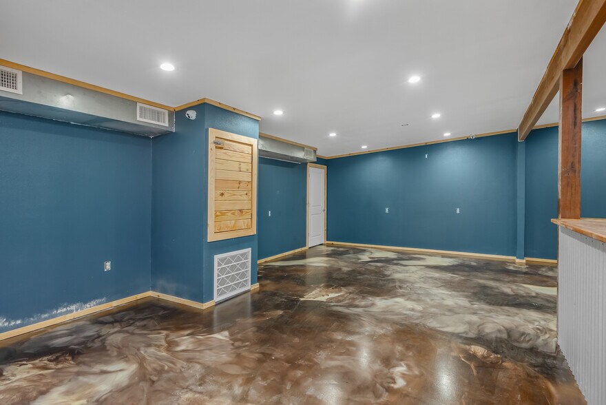 14613 Hwy 2, Shongaloo, LA à vendre - Photo intérieure - Image 3 de 19