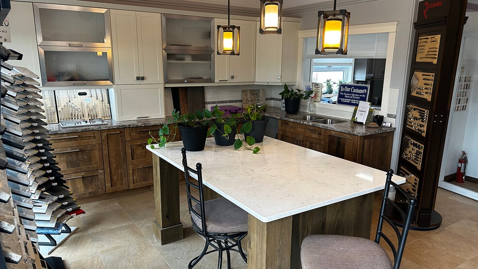 545 Mcbride Av, Neepawa, MB for sale - Building Photo - Image 3 of 3