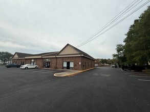 8635-8649 Phoenix Dr, Manassas, VA for lease Interior Photo- Image 2 of 10