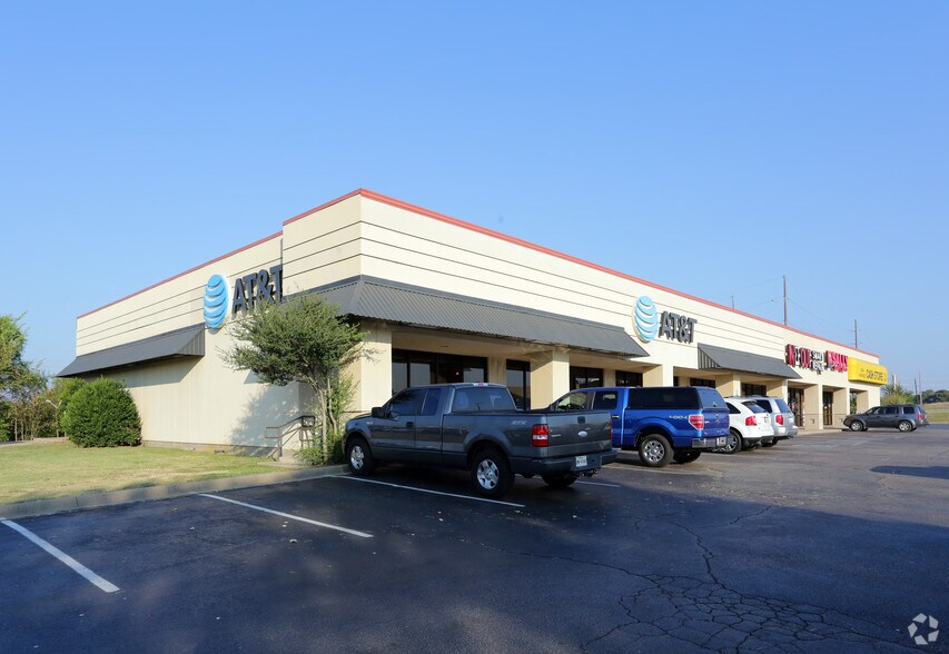 3300-4100 Town Center St, Sherman, TX à louer - Photo du bâtiment - Image 2 de 6