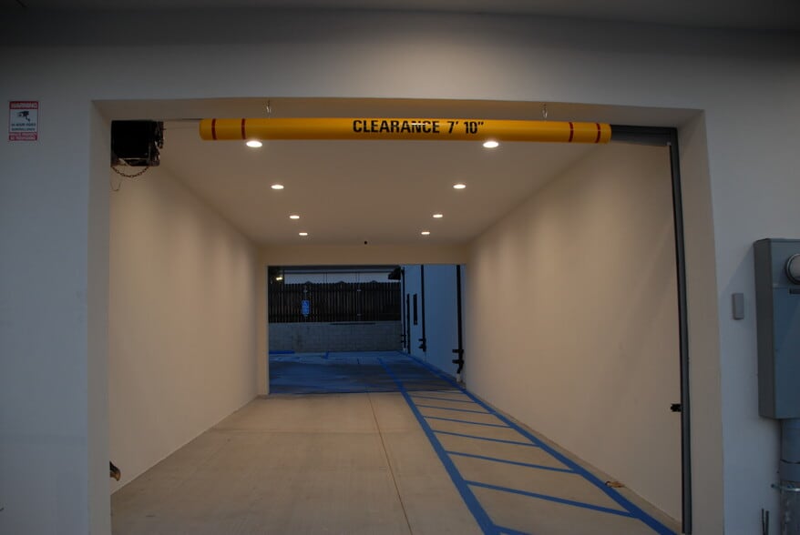 2865 Foothill Blvd, La Crescenta, CA for lease - Interior Photo - Image 3 of 10