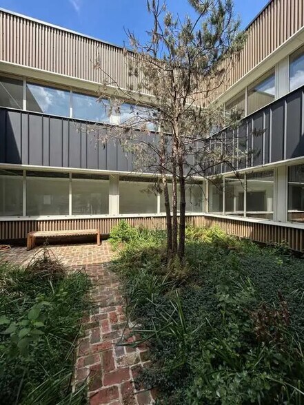 Bureau dans Le Petit-Quevilly à louer - Photo intérieure - Image 2 de 4